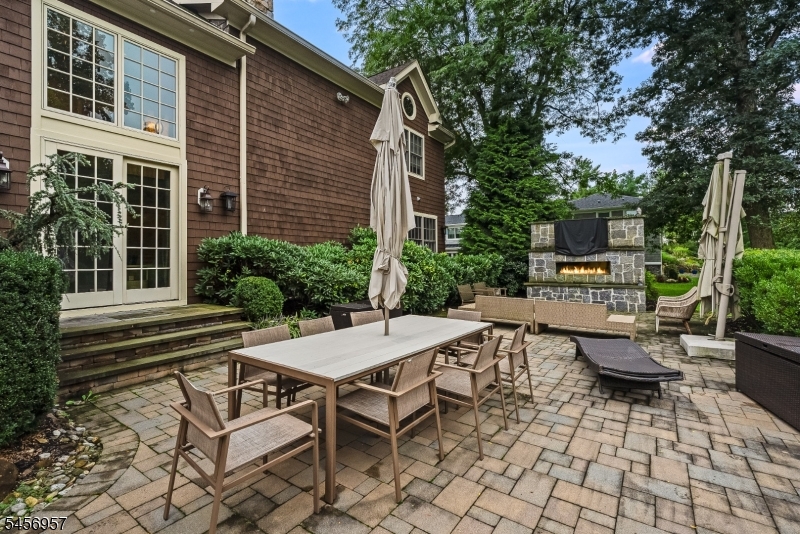 2 Hobson Drive Livingston NJ 07039