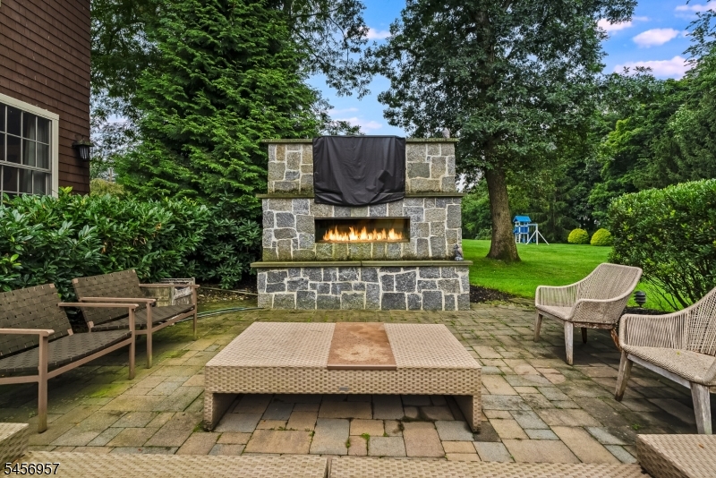 2 Hobson Drive Livingston NJ 07039