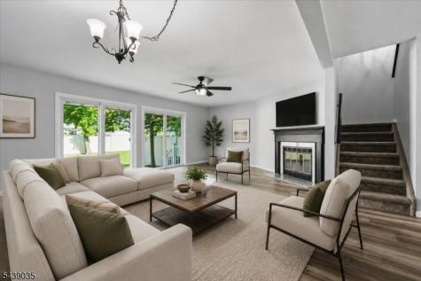 17 Heritage Lane Hamburg NJ 07419