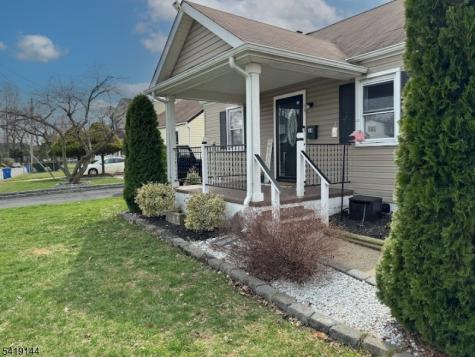 34 Eisenhower Spotswood NJ 08884