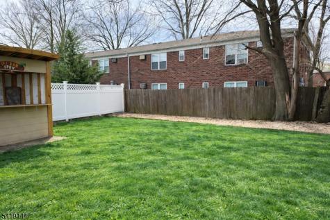 34 Eisenhower Spotswood NJ 08884