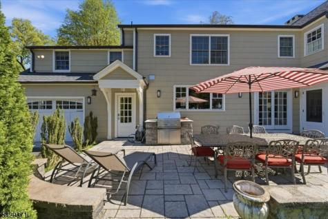 1061 Wychwood Road Westfield NJ 07090