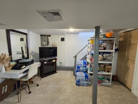 725 Schuyler Avenue Lyndhurst NJ 07071