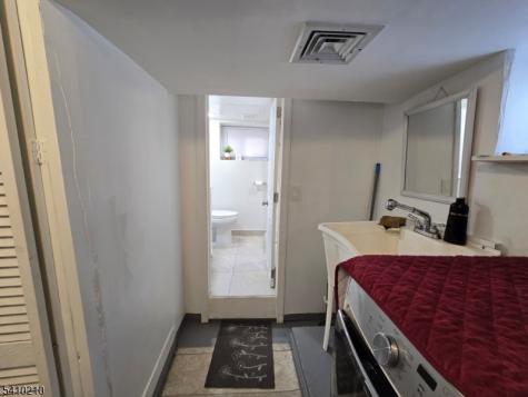 725 Schuyler Avenue Lyndhurst NJ 07071