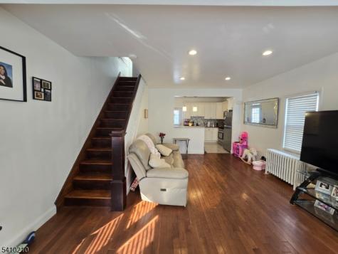 725 Schuyler Avenue Lyndhurst NJ 07071