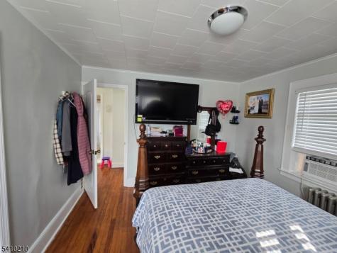 725 Schuyler Avenue Lyndhurst NJ 07071