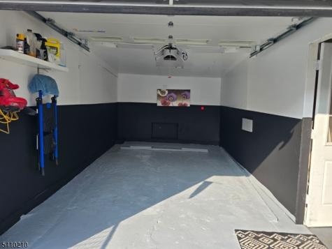 725 Schuyler Avenue Lyndhurst NJ 07071