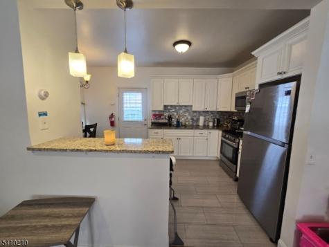 725 Schuyler Avenue Lyndhurst NJ 07071