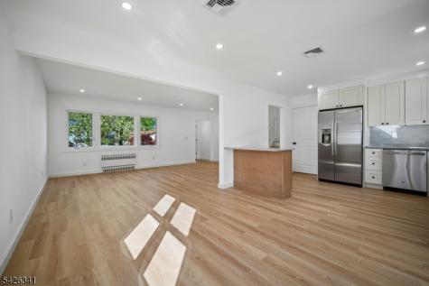 27 Mountainview Drive Clifton NJ 07013