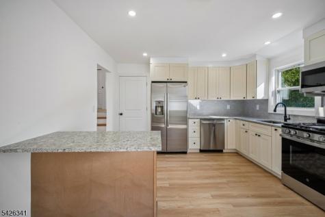 27 Mountainview Drive Clifton NJ 07013