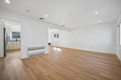 27 Mountainview Drive Clifton NJ 07013