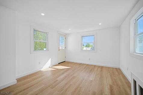 27 Mountainview Drive Clifton NJ 07013