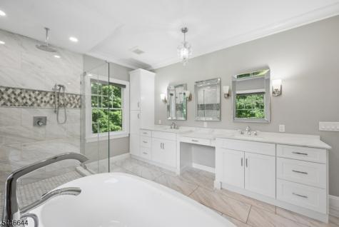 13 Rockage Road Warren NJ 07059