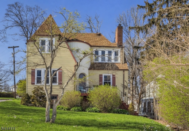38 Hillside Avenue Newton NJ 07860