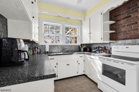 38 Hillside Avenue Newton NJ 07860
