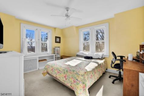 38 Hillside Avenue Newton NJ 07860
