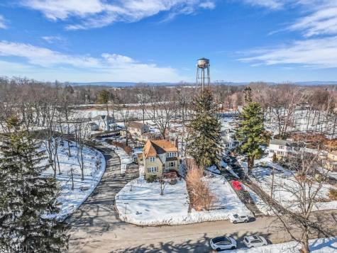 38 Hillside Avenue Newton NJ 07860