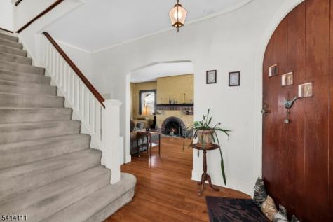 38 Hillside Avenue Newton NJ 07860