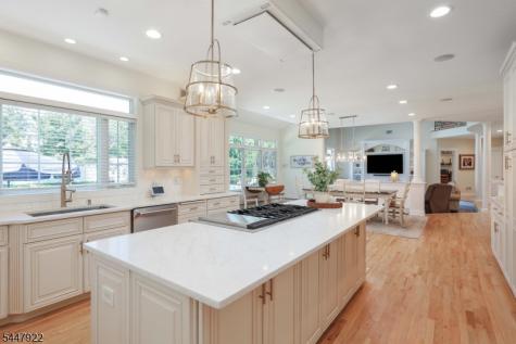 94 Hillcrest Drive Clark NJ 07066