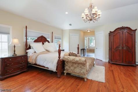 94 Hillcrest Drive Clark NJ 07066