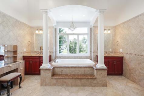 94 Hillcrest Drive Clark NJ 07066