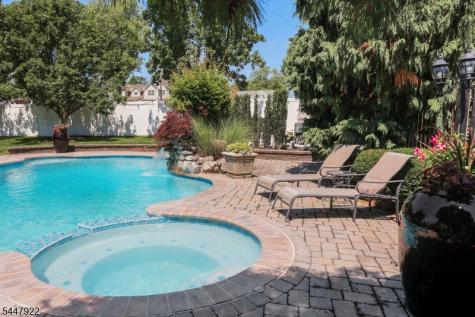 94 Hillcrest Drive Clark NJ 07066