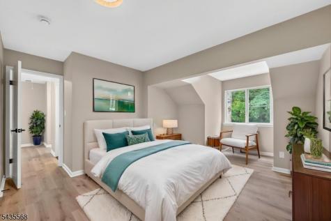 32 Woods Edge Drive Roxbury NJ 07876