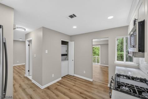 32 Woods Edge Drive Roxbury NJ 07876