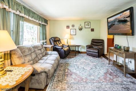 22 Forest Trail Denville NJ 07834