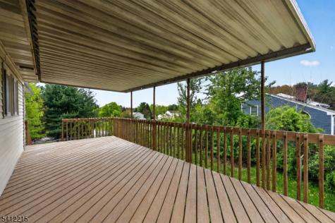 1 Mountain View Court Clinton NJ 08833