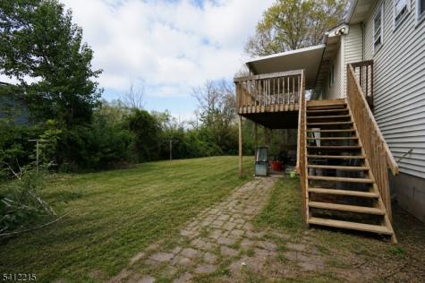 1 Mountain View Court Clinton NJ 08833