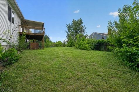 1 Mountain View Court Clinton NJ 08833