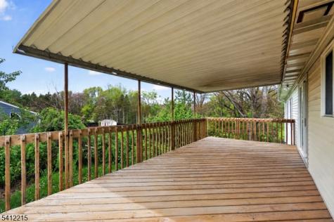 1 Mountain View Court Clinton NJ 08833