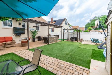 721 Sheridan Avenue Roselle NJ 07203