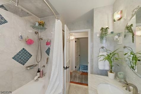 249 Bergen Avenue Kearny NJ 07032