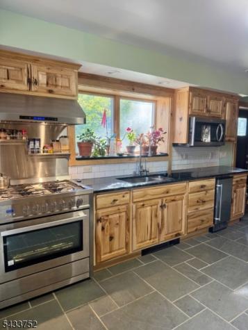 116 Vail Road Knowlton NJ 07832