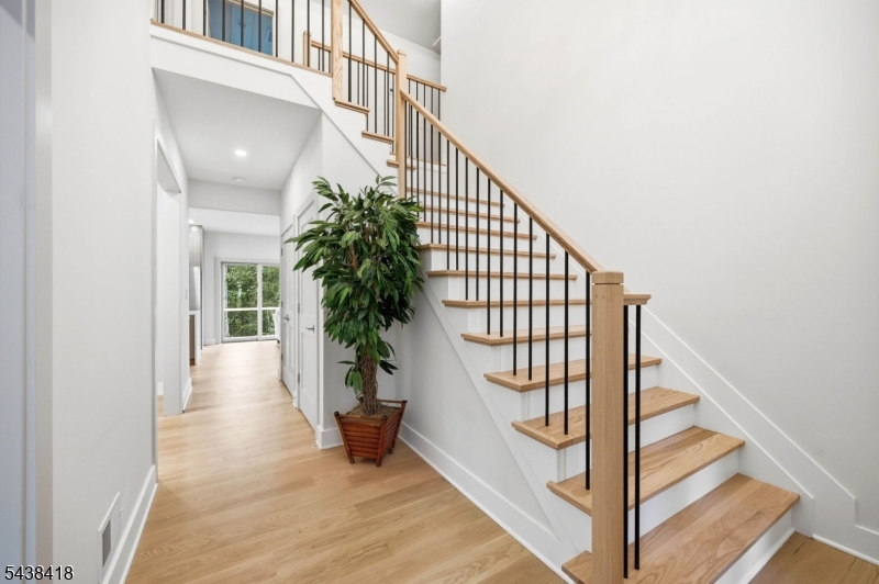 35 Sycamore Avenue Livingston NJ 07039