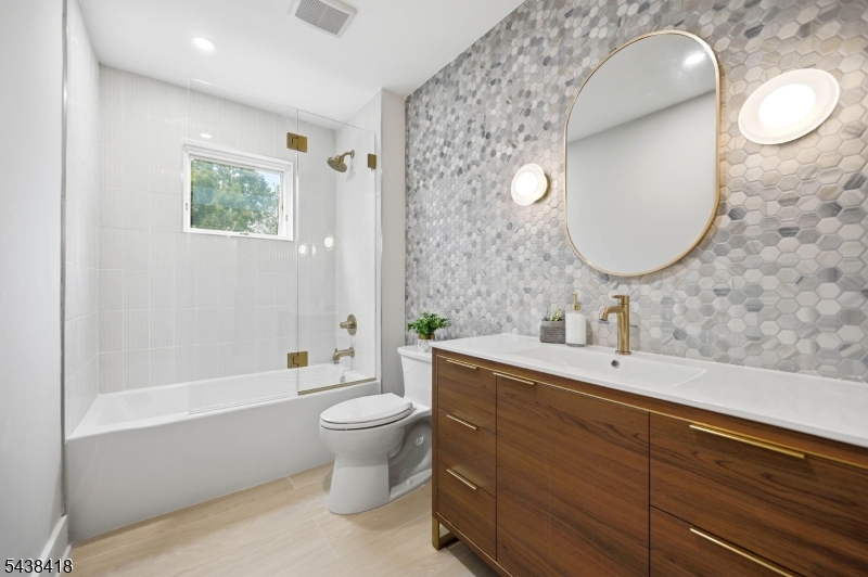 35 Sycamore Avenue Livingston NJ 07039