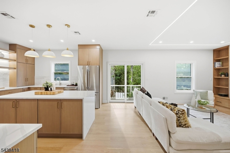 35 Sycamore Avenue Livingston NJ 07039