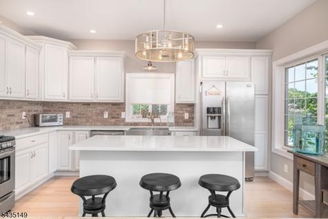 2070 Lakeside Drive W Vernon NJ 07422