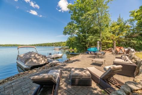 2070 Lakeside Drive W Vernon NJ 07422