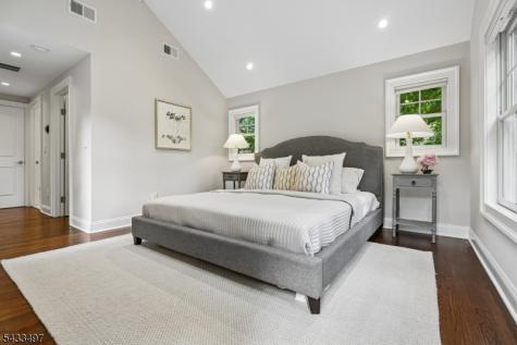 11 Mount Vernon Road Montclair NJ 07043