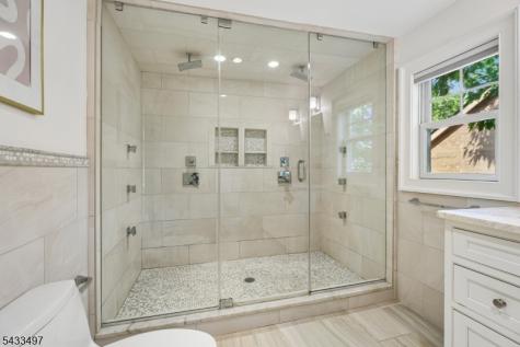 11 Mount Vernon Road Montclair NJ 07043