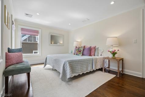 11 Mount Vernon Road Montclair NJ 07043