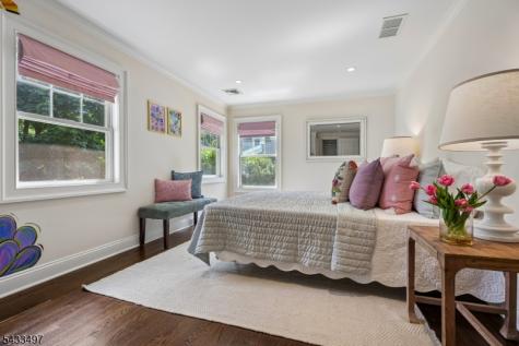 11 Mount Vernon Road Montclair NJ 07043