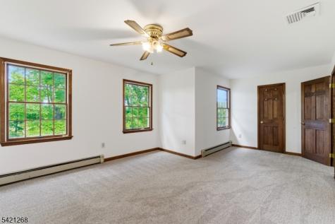 112 Grouser Road Franklin NJ 08873