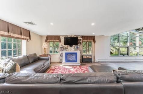 918 RT523 Readington NJ 08822