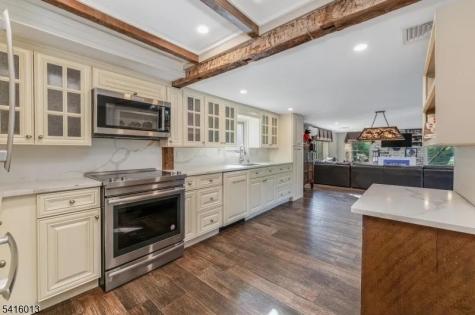 918 RT523 Readington NJ 08822
