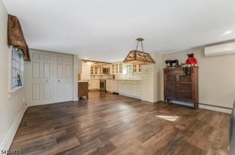 918 RT523 Readington NJ 08822