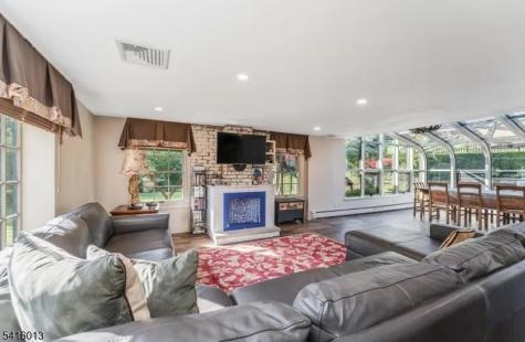 918 RT523 Readington NJ 08822